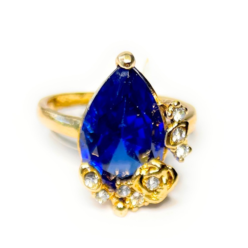 NEW Fashion Jewelry Ring- Size 18